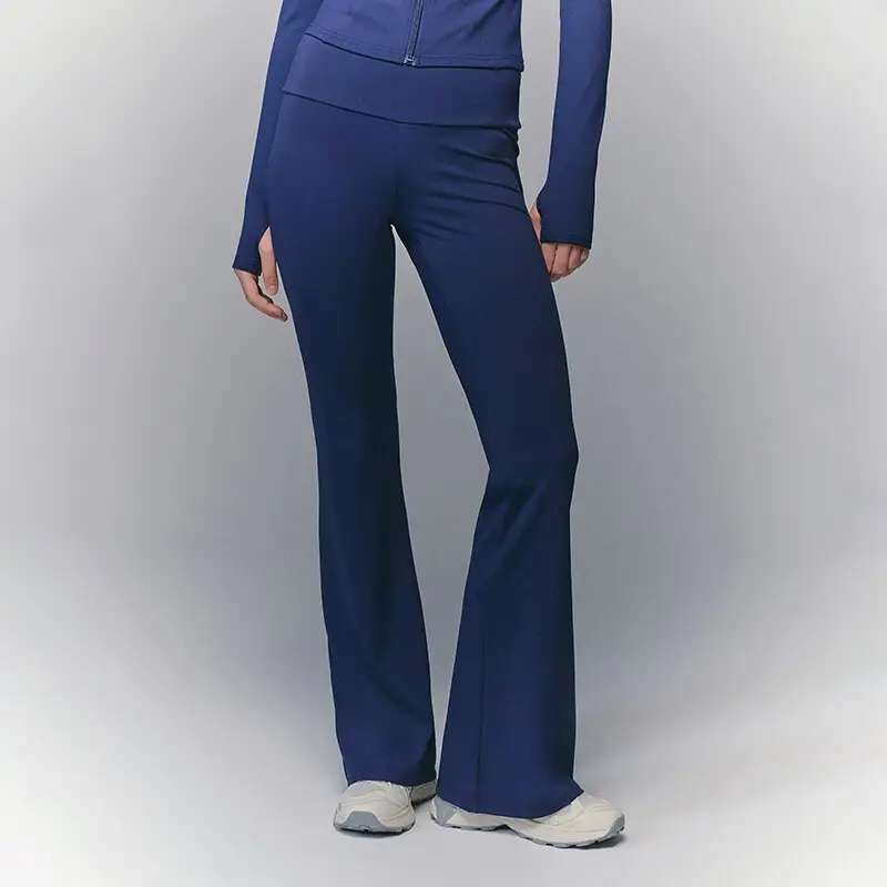 Pantaloni a zampa di elefante