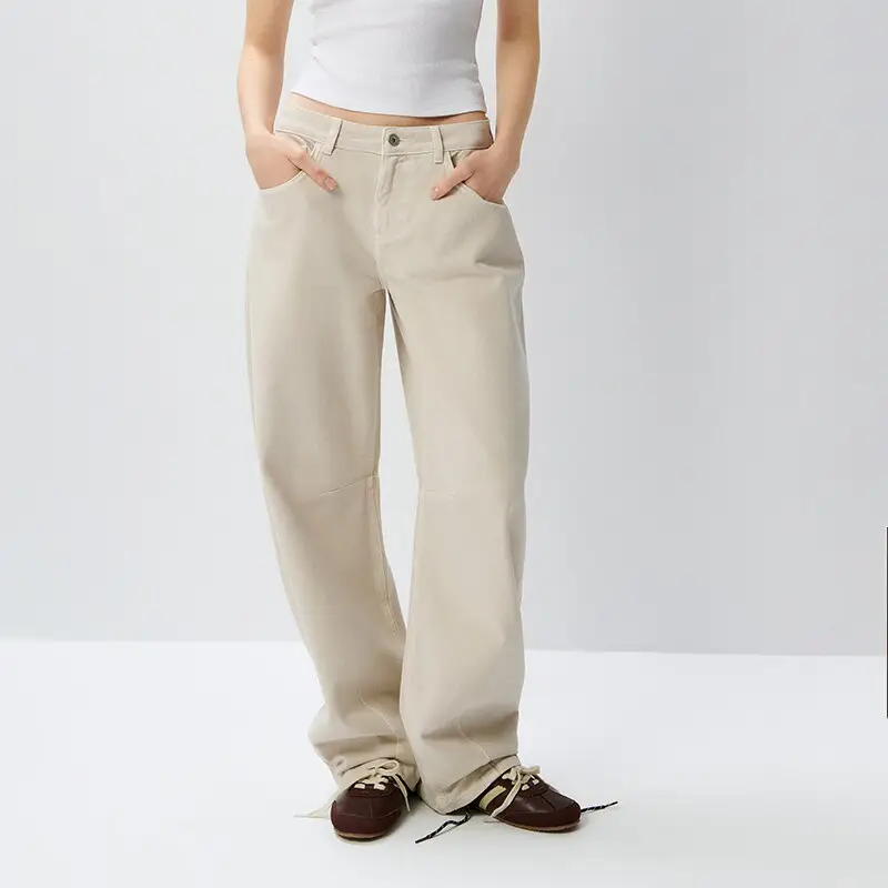 Pantaloni baggy