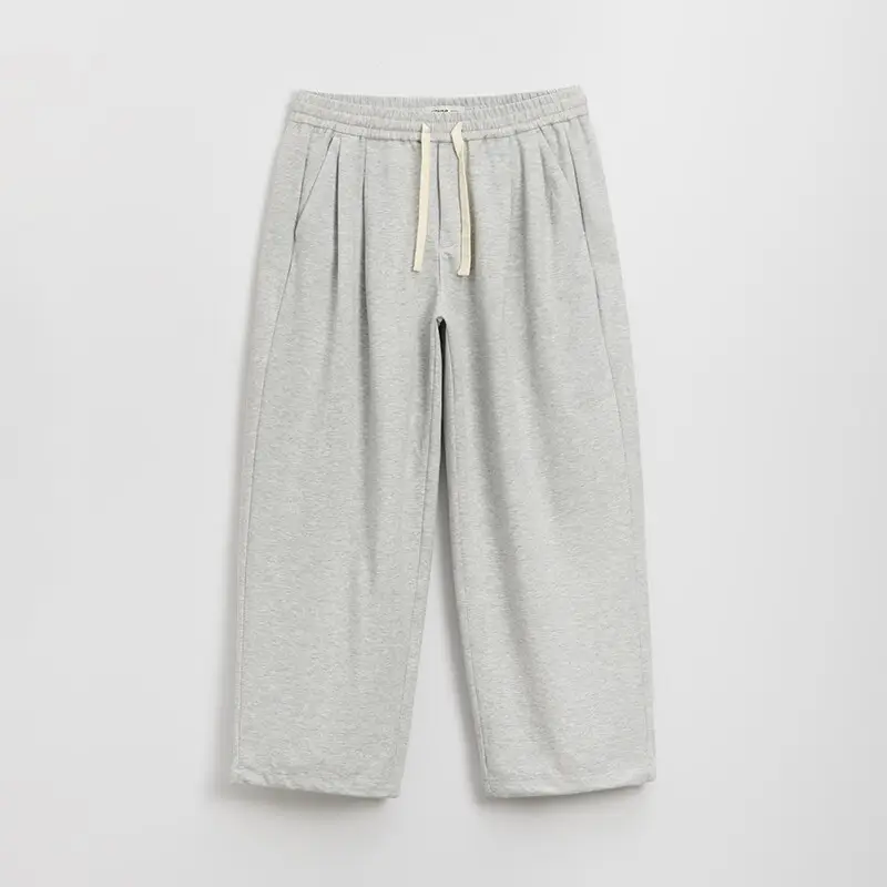 Pantaloni baggy