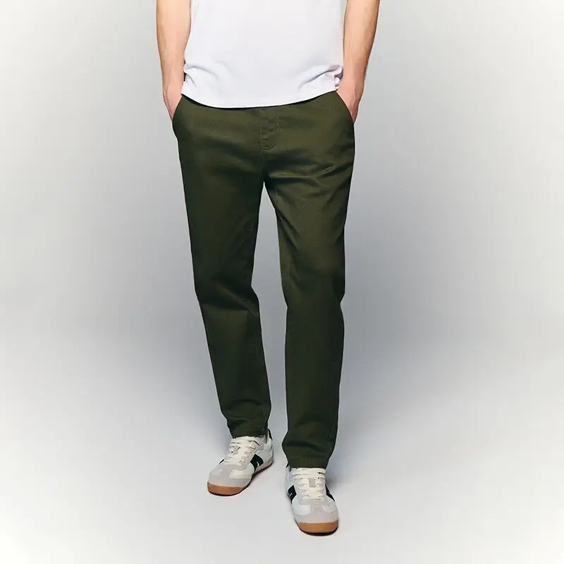 Pantaloni carrot fit