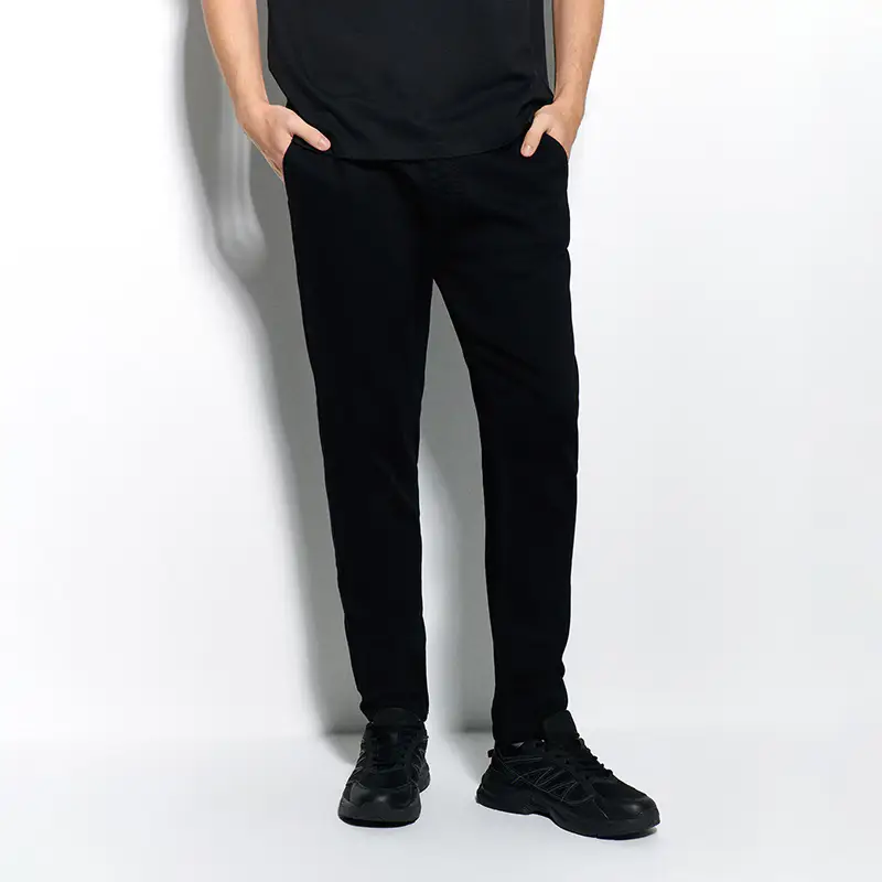 Pantaloni carrot fit