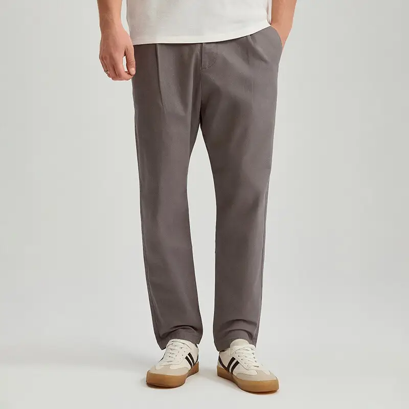 Pantaloni carrot fit