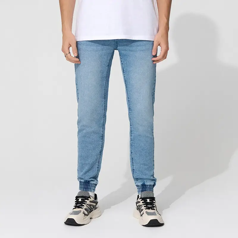 Pantaloni jogger in jeans