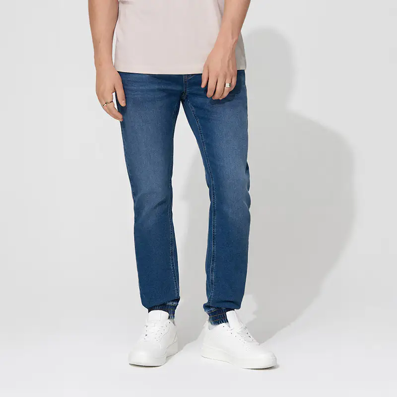 Pantaloni jogger in jeans