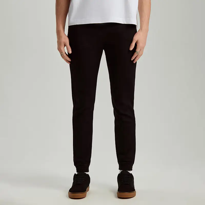 Pantaloni jogger in jeans