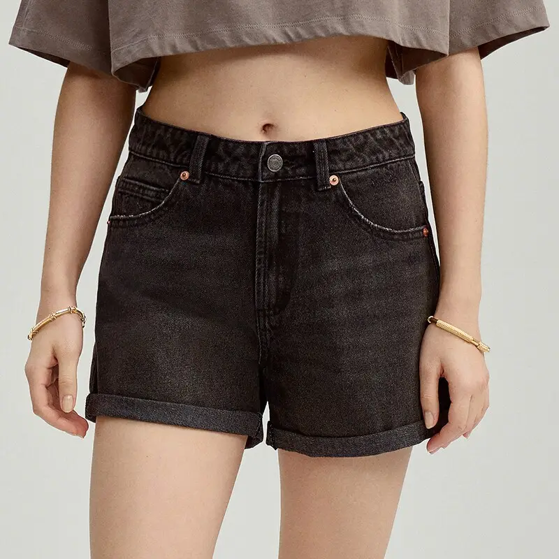 Shorts in jeans a vita alta