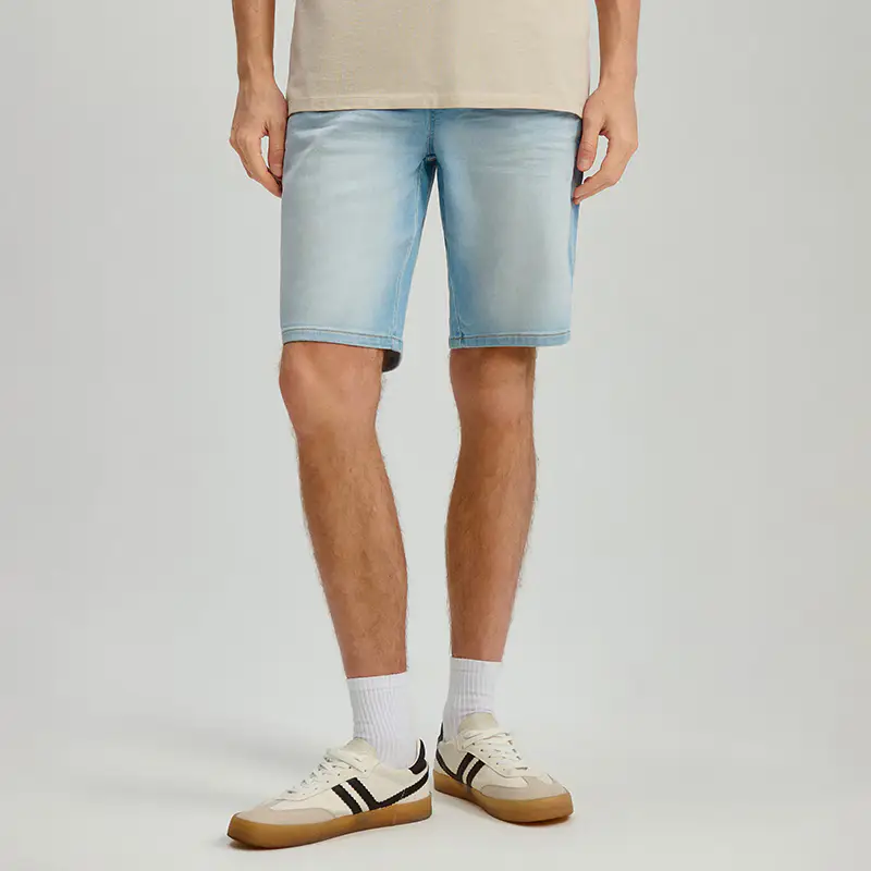 Shorts in jeans con elastico in vita