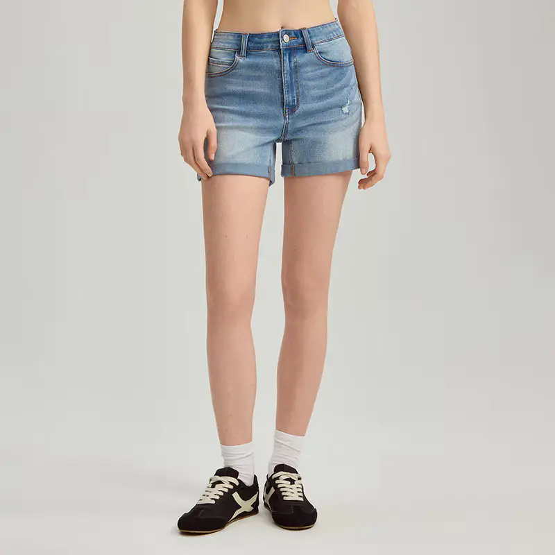 Shorts in jeans