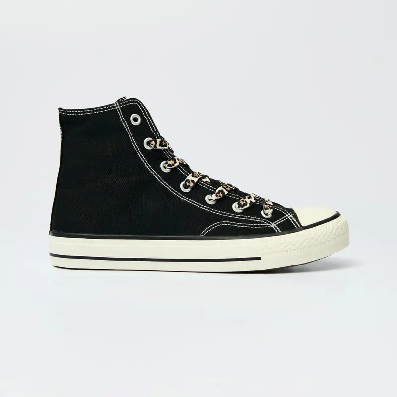 Sneakers con suola in gomma