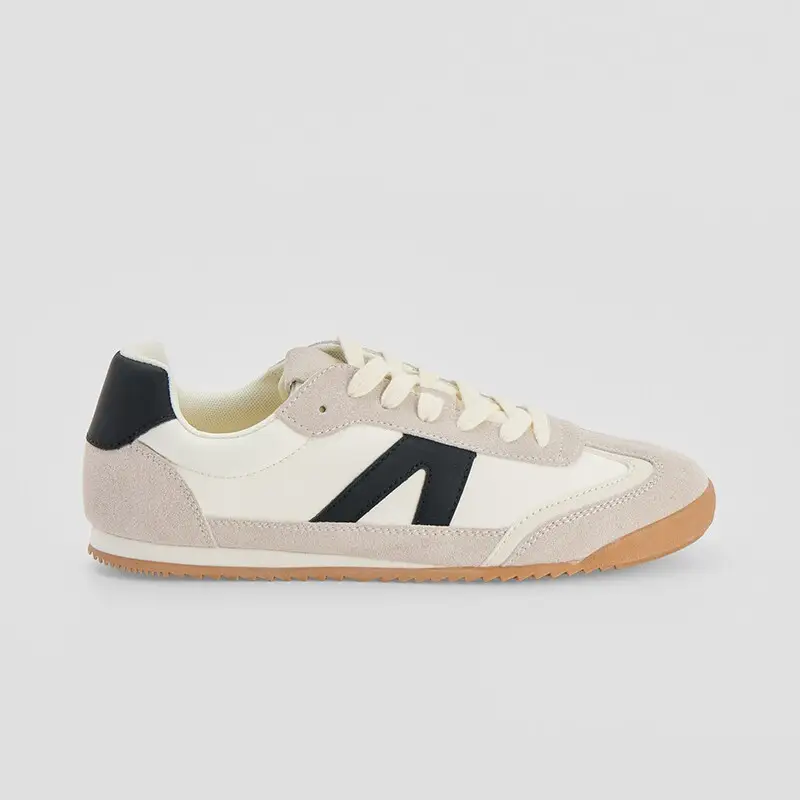 Sneakers in materiali misti