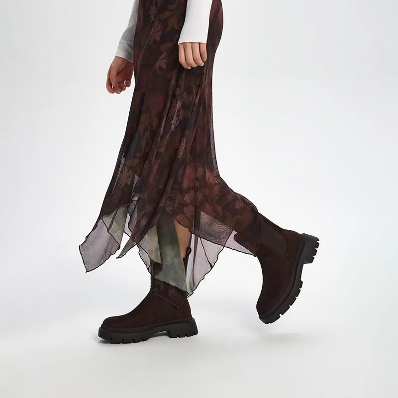 Stivaletti in finto camoscio