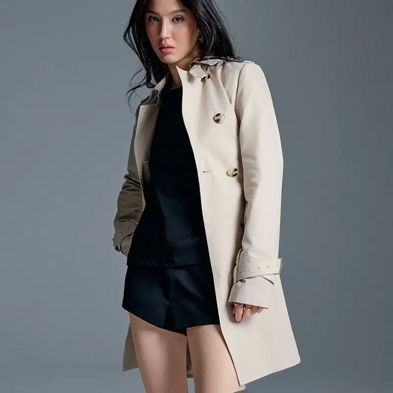 Trench dal taglio classico