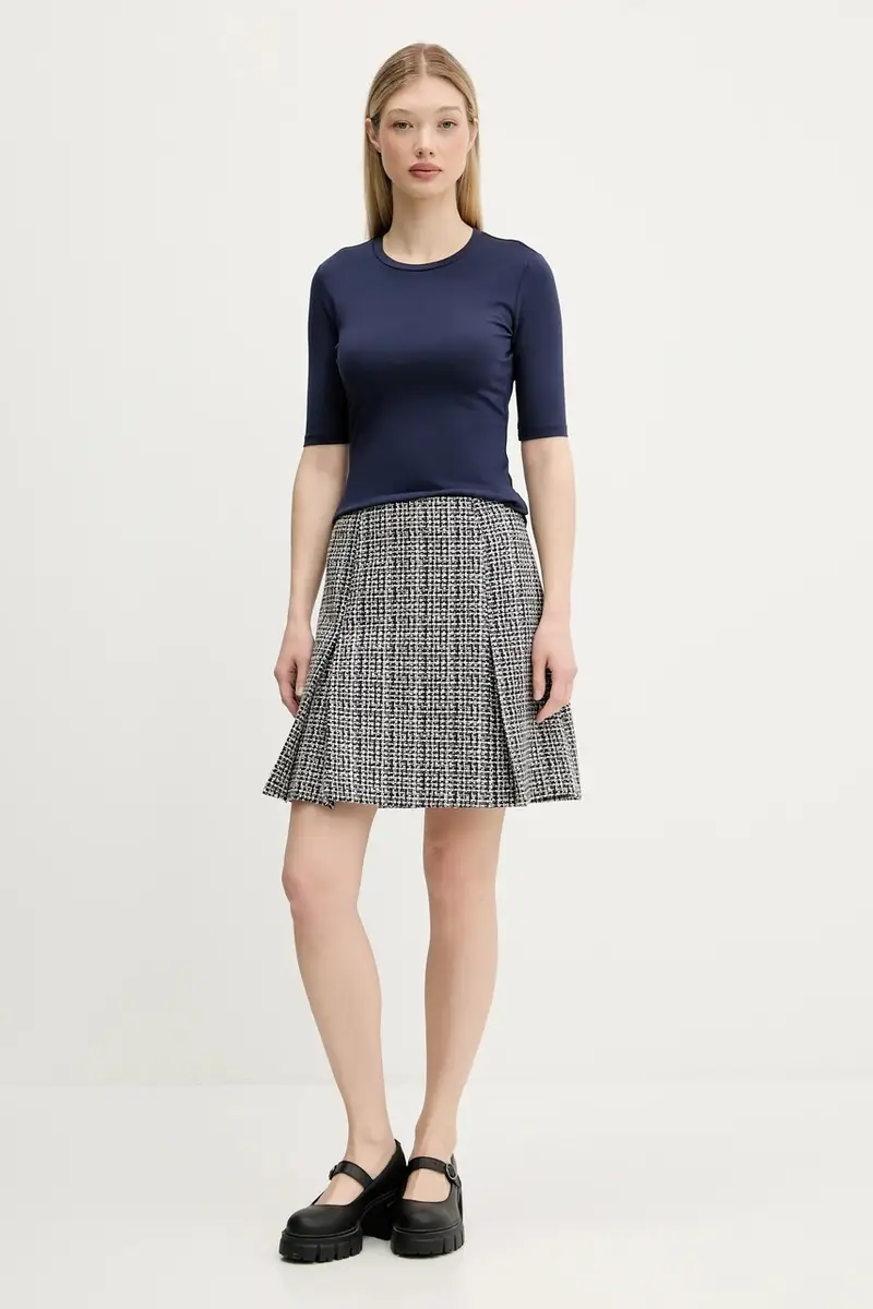 gonna colore nero 50542649 miniatura 2