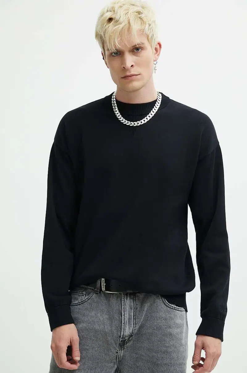 maglione in cotone colore nero