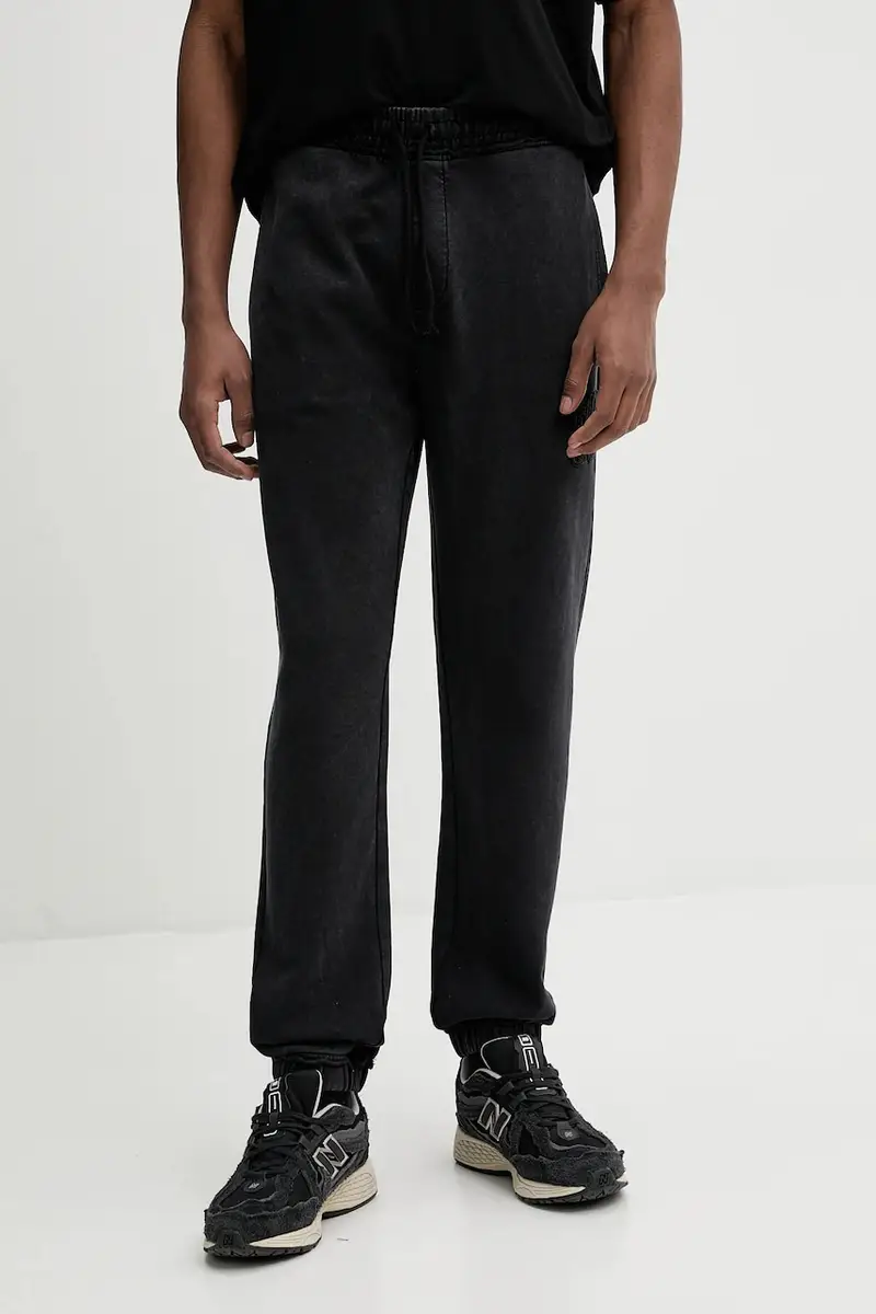 pantaloni tuta di cotone uomo colore nero con applicazione 50535287