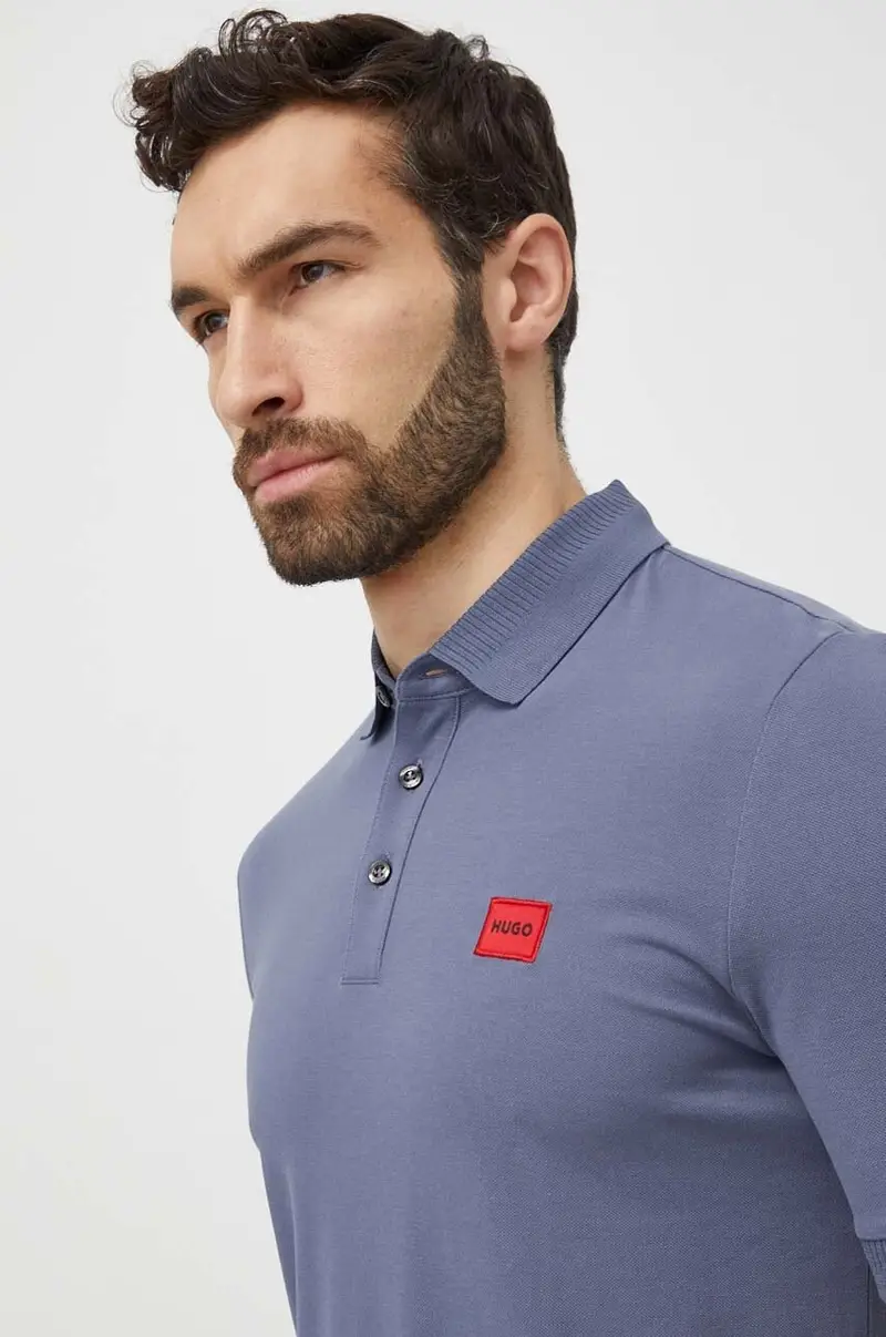 polo in cotone colore blu con applicazione