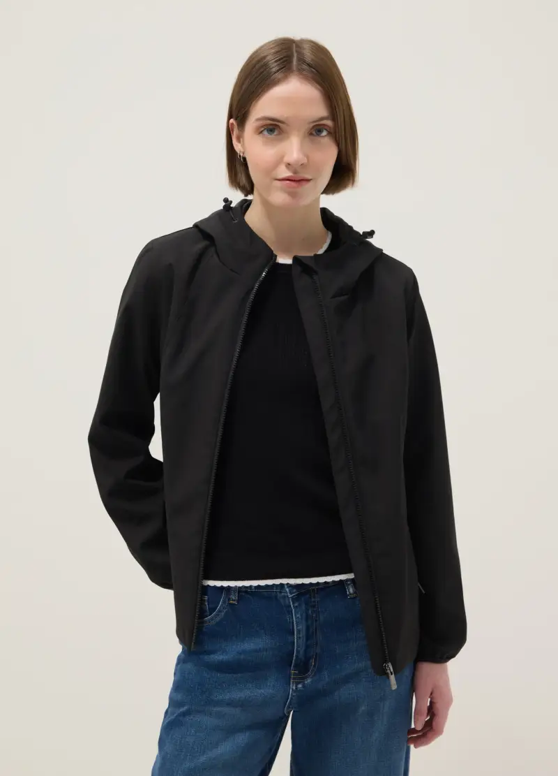Giacca Impermeabile Nera Regular Fit Con Zip E Cappuccio, Donna, Nero