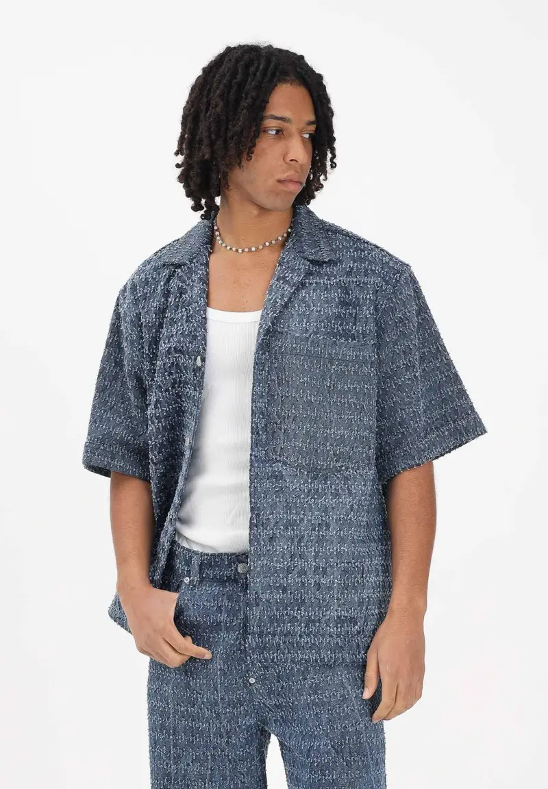 Camicia a manica corta in denim medio da uomo con lavorazione miniatura 2