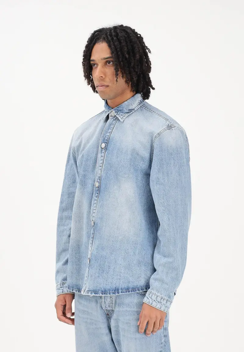Camicia a manica lunga in denim chiaro da uomo