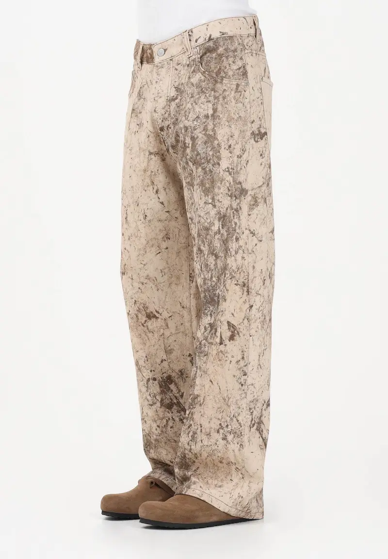 Jeans beige da uomo con stampa effetto marmorizzato