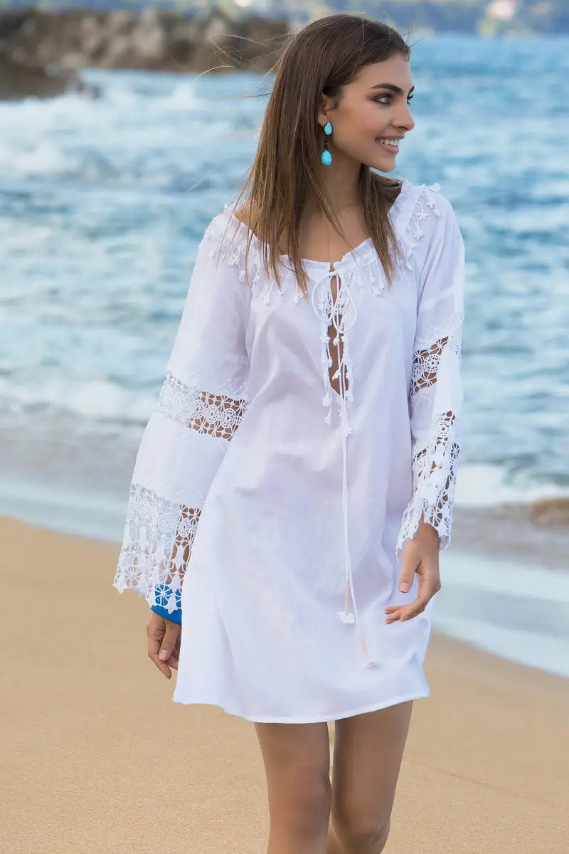 ABITO CON INSERTI IN PIZZO | Colore Bianco |