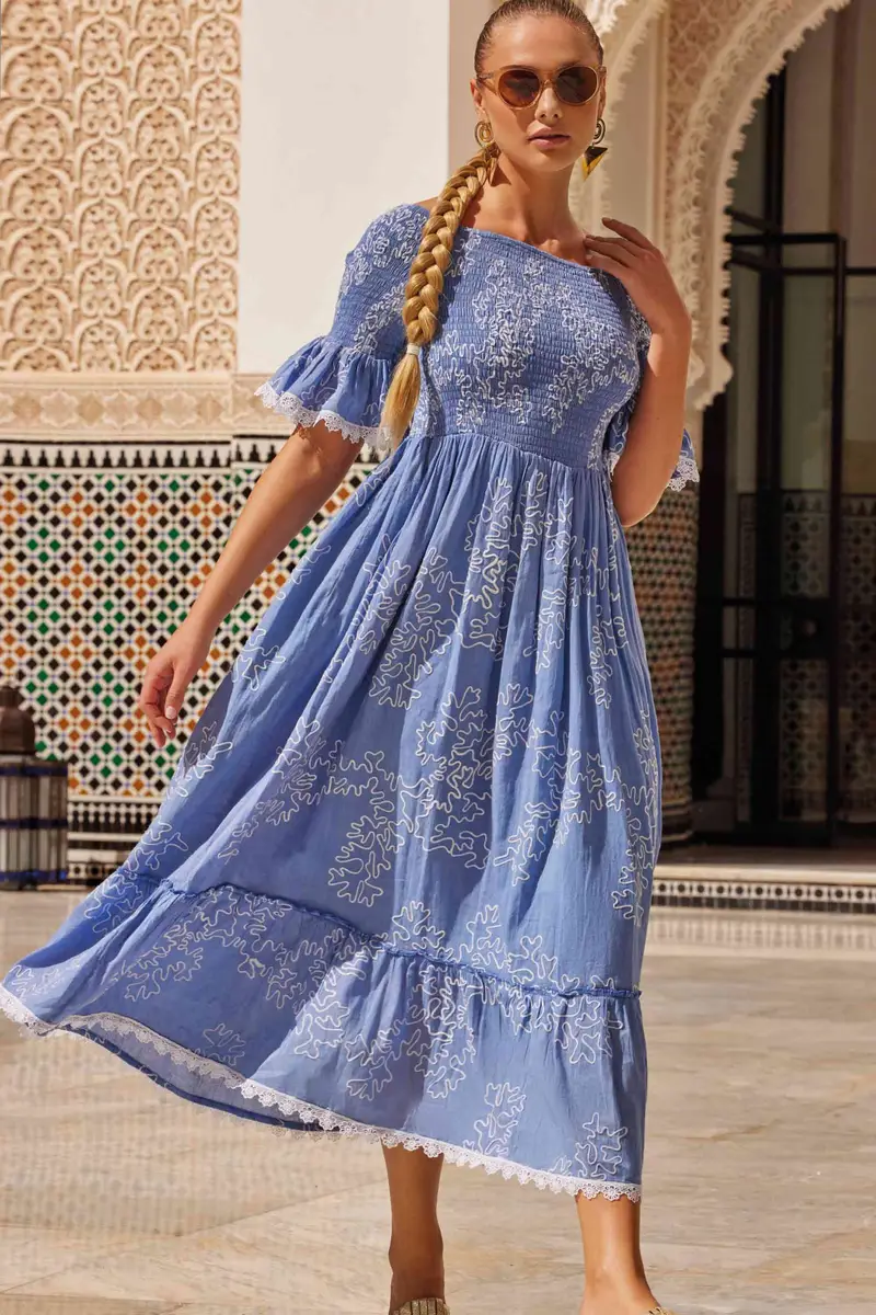 ABITO LUNGO CON SCOLLO A BARCA JESSICA | Colore Blue Capri |