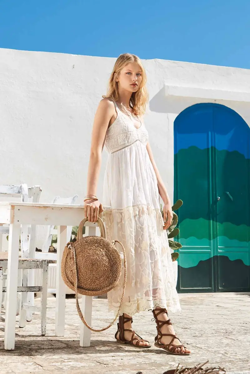 ABITO LUNGO IN PIZZO LICIA | Colore Bianco |