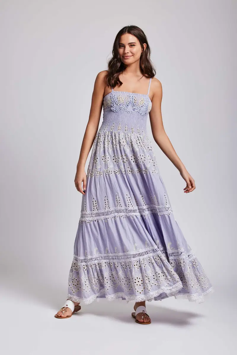 ABITO LUNGO IN PREGIATO PIZZO SANGALLO | Colore Sky Blue |