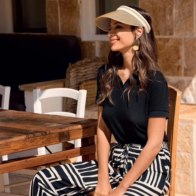 TOP LAVORATO A MAGLIA MIRTA | Colore Nero |