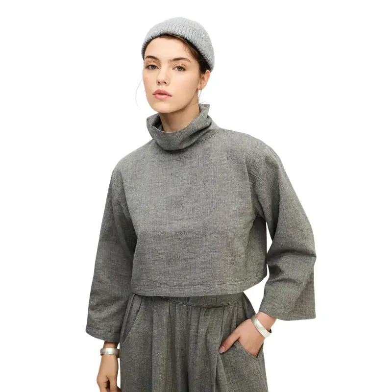 Camicetta donna a collo alto Ikikiz