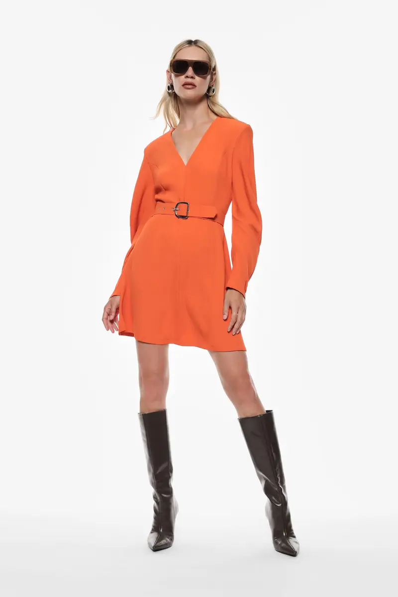 Abito corto con cintura e scollo a V Arancio miniatura 3