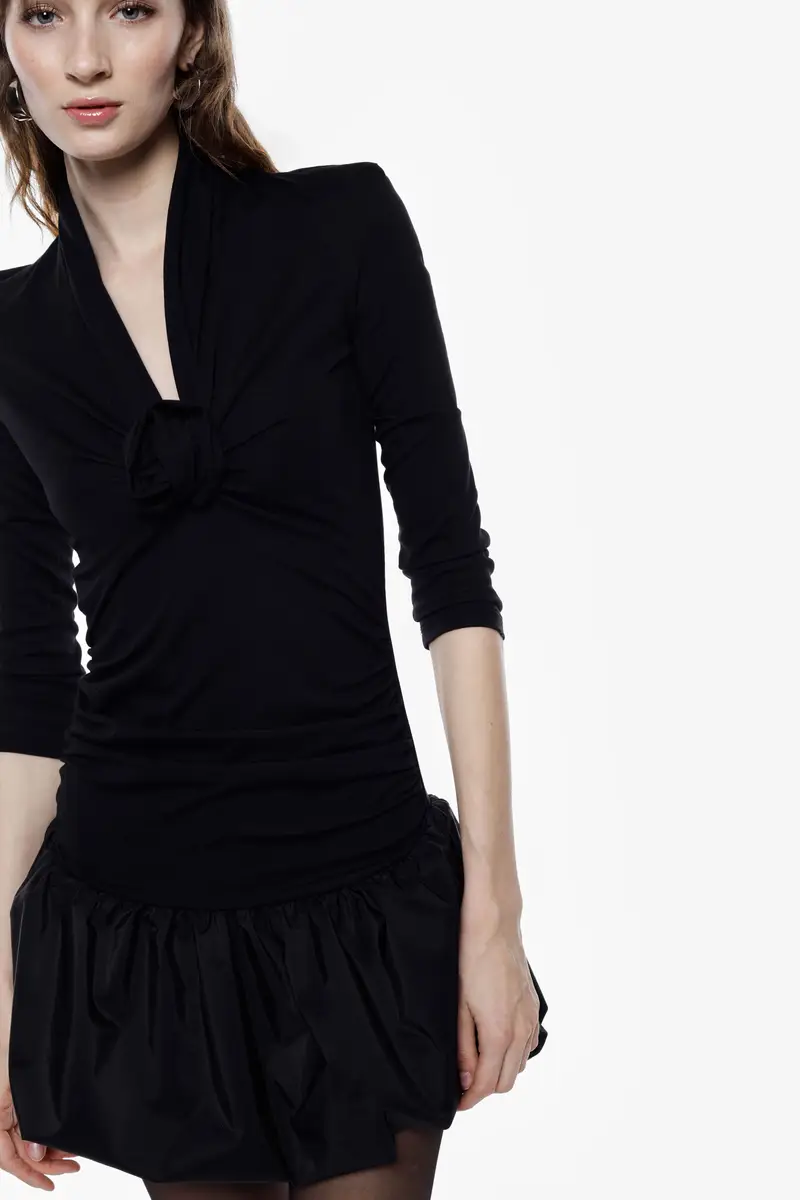 Abito corto con maniche 3/4 e zip posteriore Nero miniatura 4