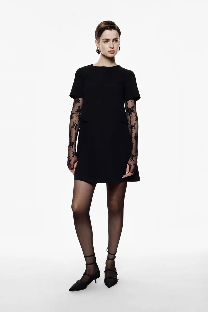 Abito corto con maniche corte e applicazioni in pizzo Nero miniatura 2