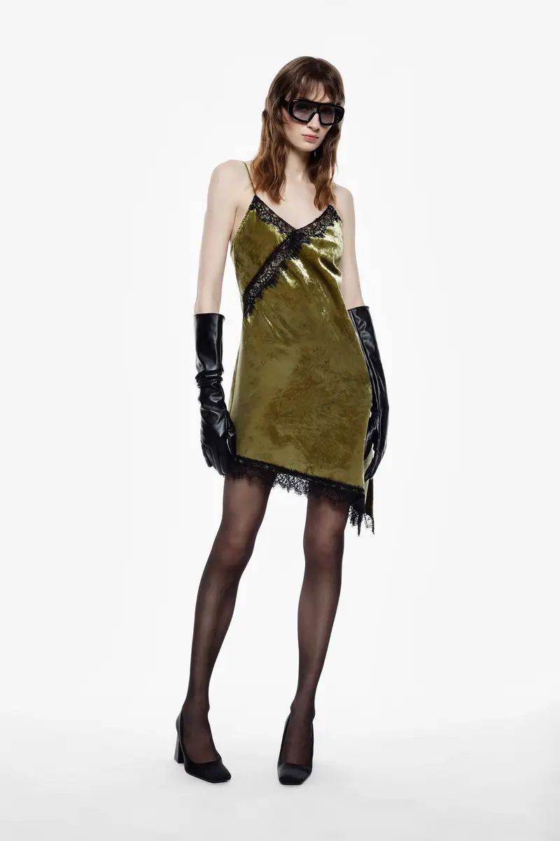 Abito corto con spalline e bordo in pizzo Oliva miniatura 2