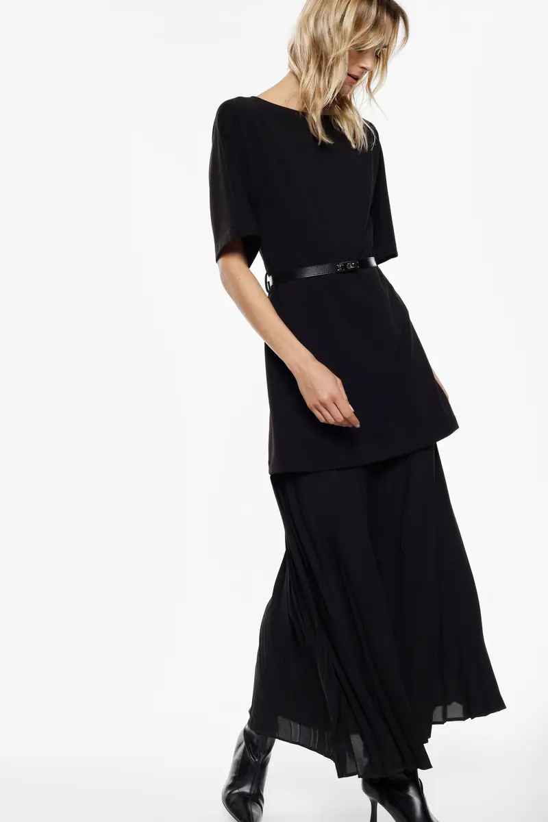 Abito lungo con cintura e gonna plissé Nero miniatura 2