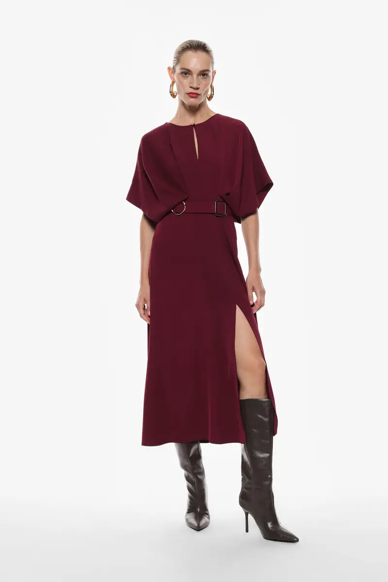 Abito lungo elegante con cintura in vita e spacco laterale Vino miniatura 2