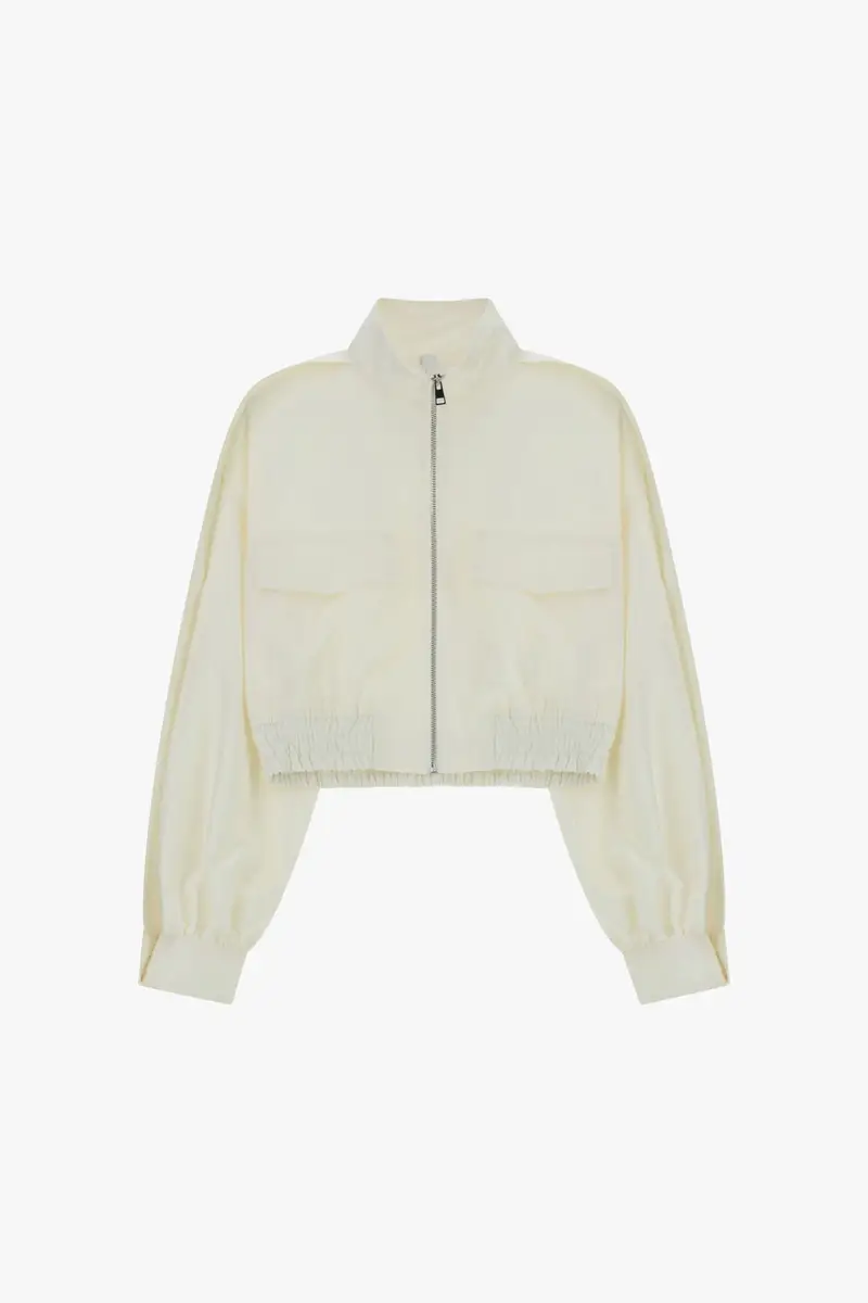Bomber corto con tasche a patta e zip frontale Bianco
