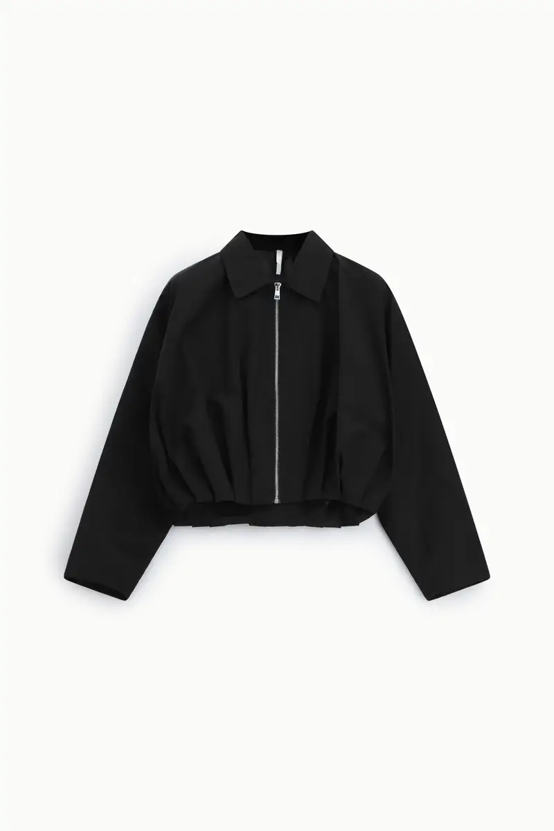 Bomber corto con zip e fondo arricciato Nero