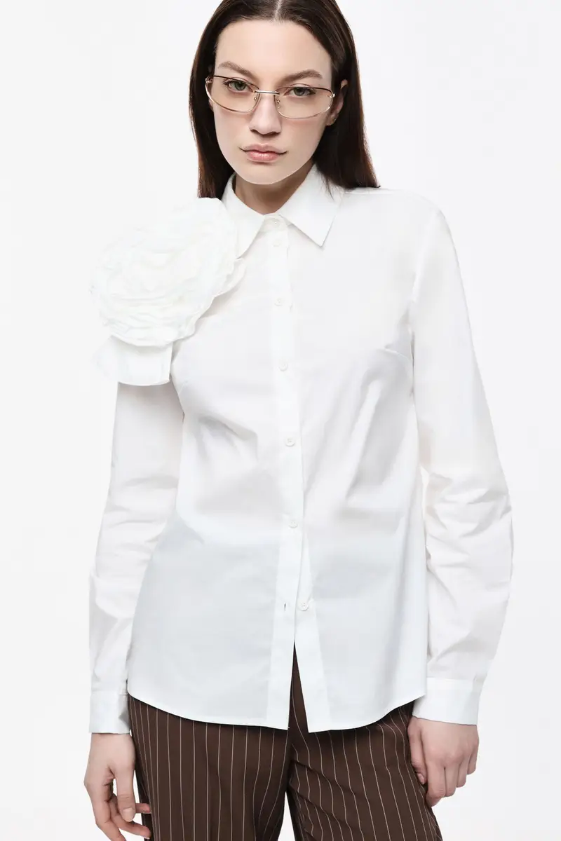 Camicia a maniche lunghe con maxi applicazione floreale Panna miniatura 2