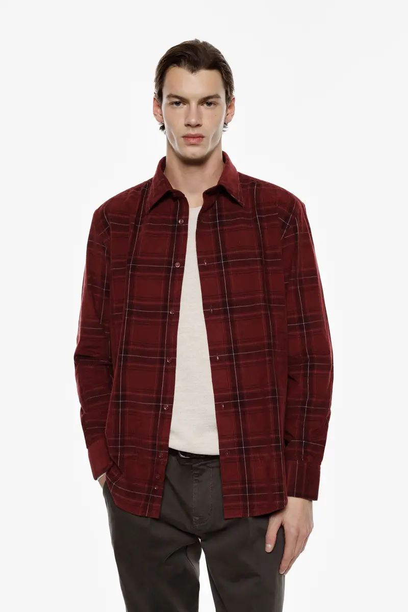 Camicia check regular fit con colletto classico Bordeaux