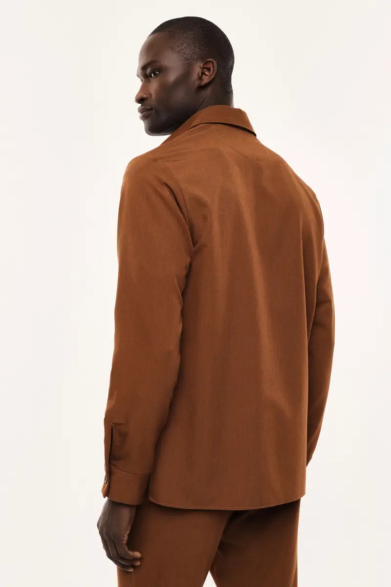 Camicia classica con tasche frontali applicate Tabacco miniatura 3