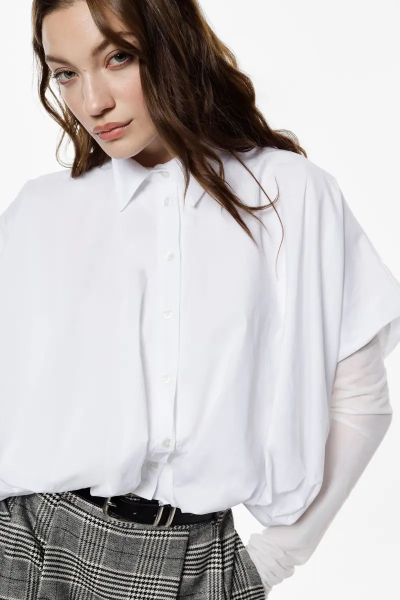 Camicia cropped ampio fit con maniche corte e polsini lunghi Bianco miniatura 3