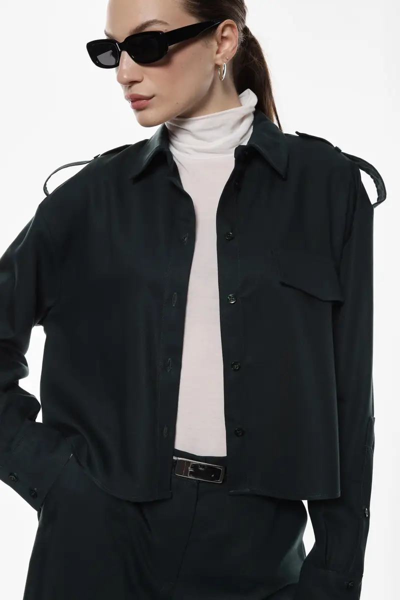 Camicia cropped con spalle strutturate e tasca Verdone miniatura 2