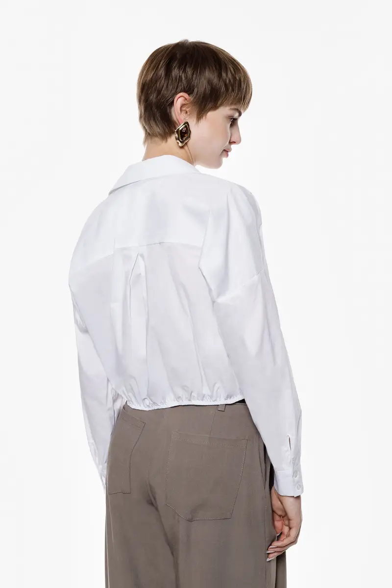 Camicia cropped scollo a v con elastico e taschino Bianco miniatura 3