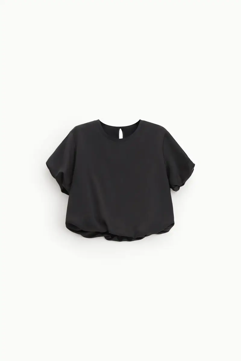 Camicia fit ampio maniche corte con orlo arricciato Nero