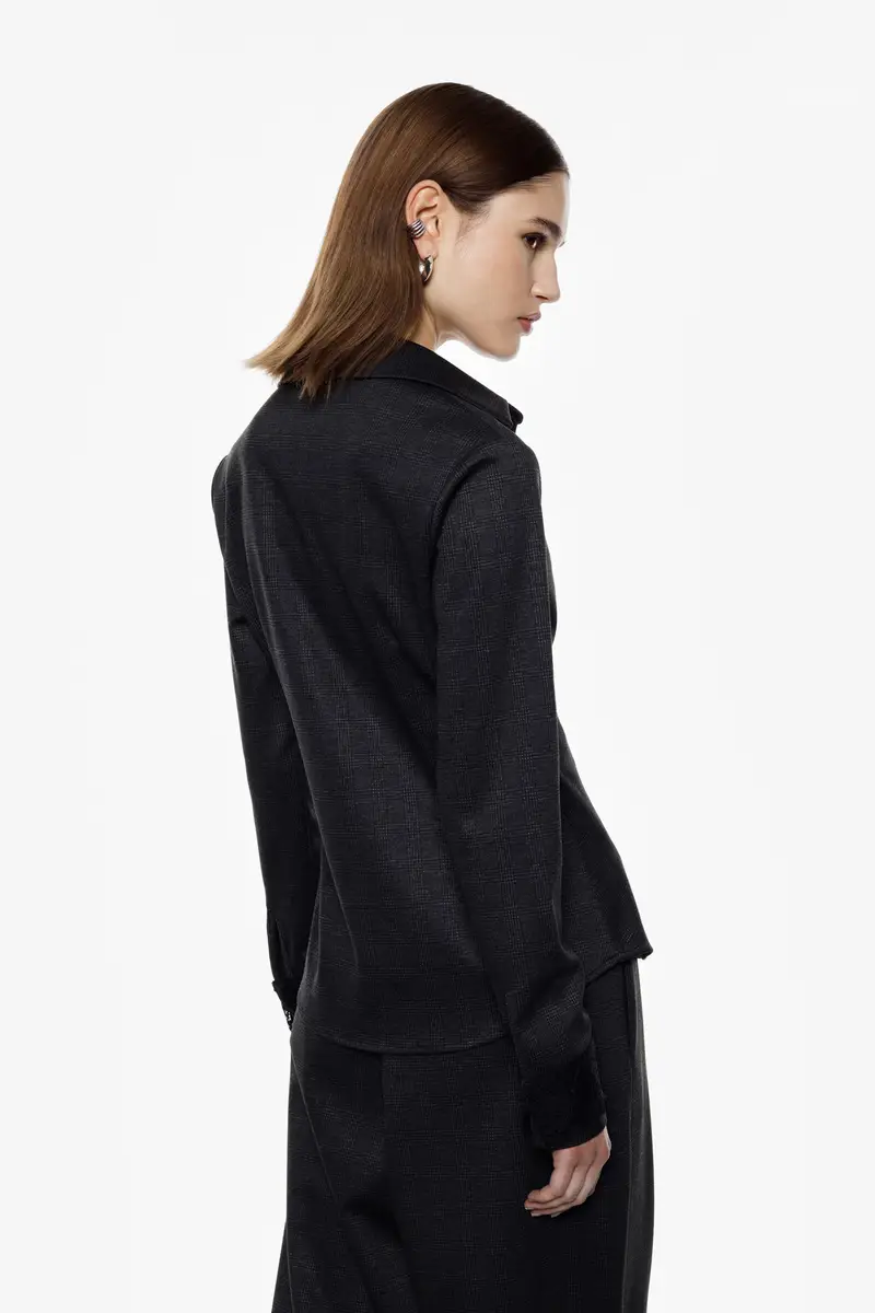 Camicia stampata con colletto classico e maniche lunghe Nero miniatura 3