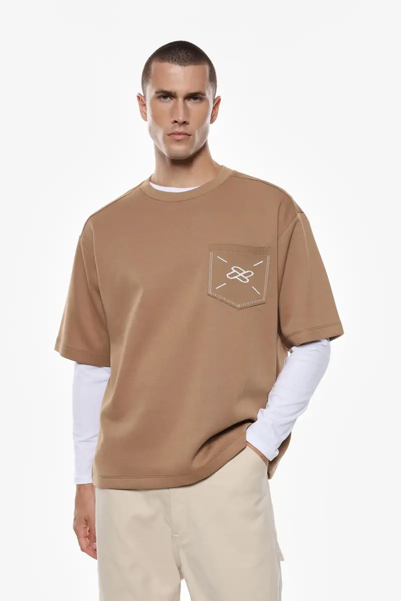 Felpa a maniche corte con tasca Cammello