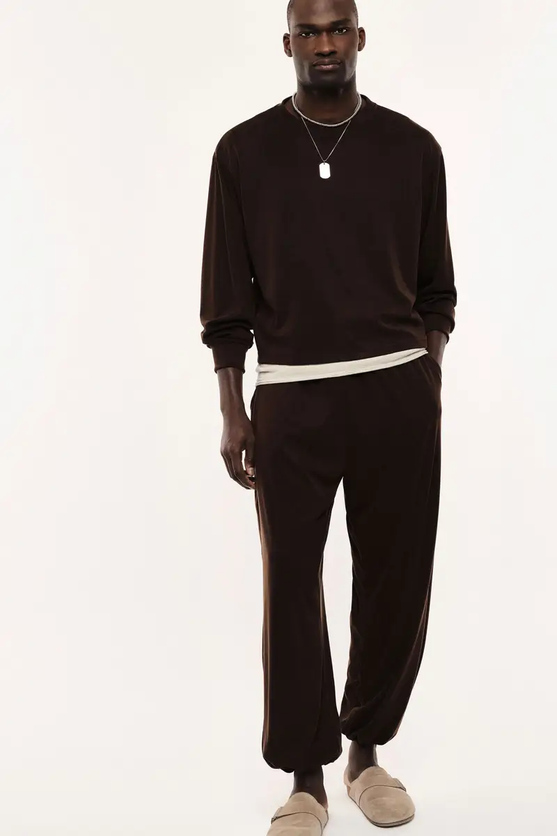 Felpa senza cappuccio girocollo taglio dritto Fondente