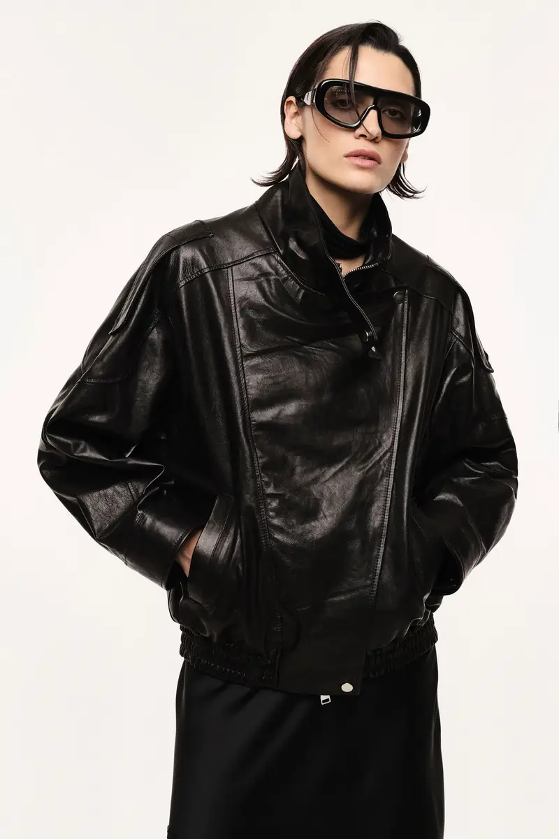 Giacca in pelle con zip e collo alto Nero miniatura 2