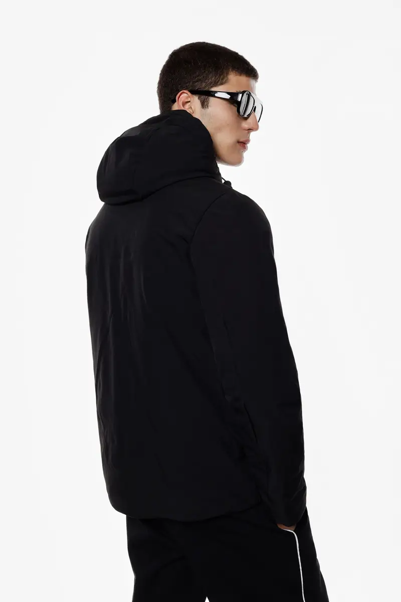 Giacca trapuntata con cappuccio e zip frontale Nero miniatura 2